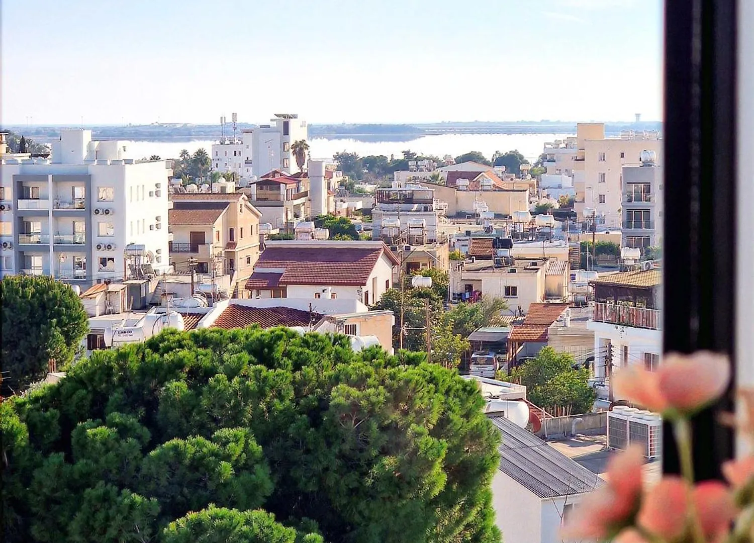 Sveltos Residence Suites Larnaca 0*,