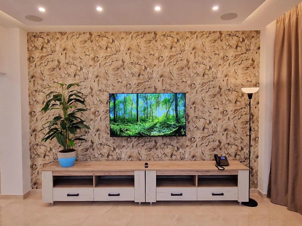 לרנקה Sveltos Residence Suites 0*,